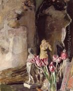Tulips and Statuettes - Edouard  (Jean-Edouard) Vuillard