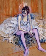 Seated Dancer In Pink Tights - Henri De Toulouse-Lautrec