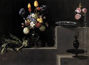Still Life with Flowers, Artichokes, Cherries and Glassware 1627 - Juan Van Der Hamen